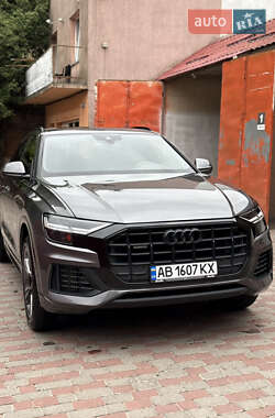 Внедорожник / Кроссовер Audi Q8 2018 в 