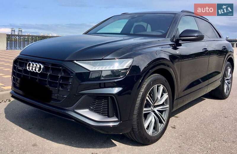 Внедорожник / Кроссовер Audi Q8 2018 в Киеве