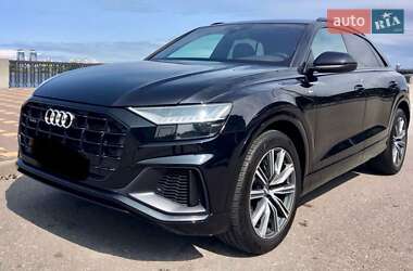 Внедорожник / Кроссовер Audi Q8 2018 в 