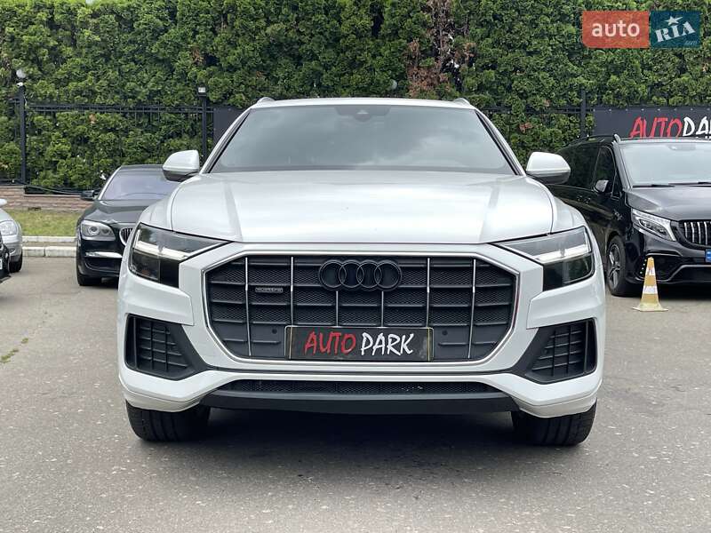 Внедорожник / Кроссовер Audi Q8 2021 в Киеве