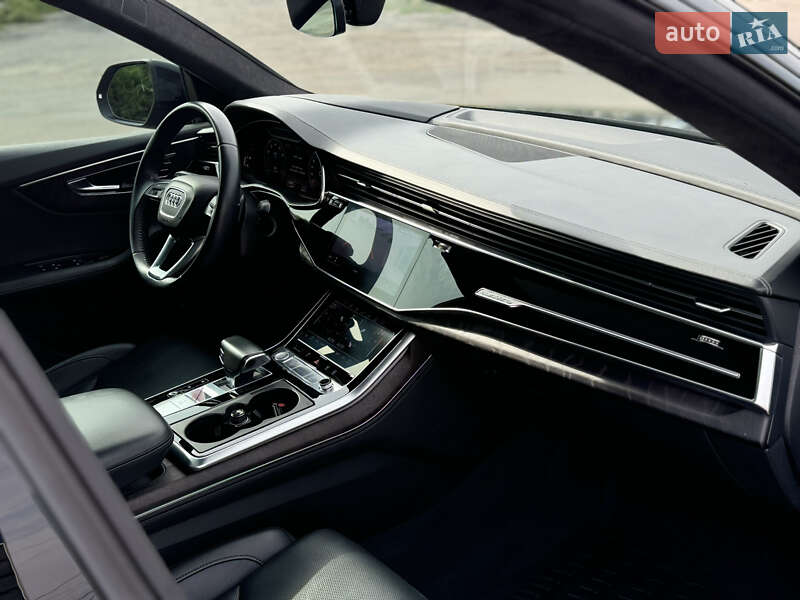 Внедорожник / Кроссовер Audi Q8 2019 в Сумах