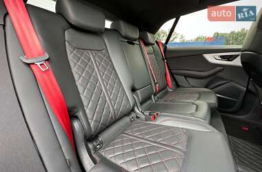 Внедорожник / Кроссовер Audi Q8 2024 в 