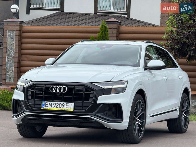 Внедорожник / Кроссовер Audi Q8 2020 в Киеве