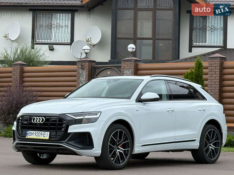 Внедорожник / Кроссовер Audi Q8 2020 в Киеве