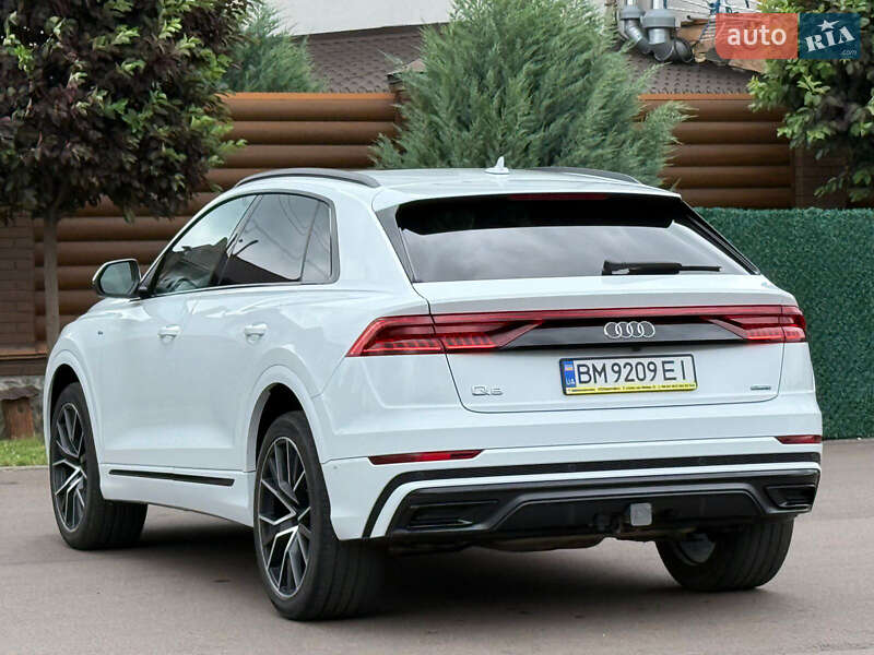 Внедорожник / Кроссовер Audi Q8 2020 в Киеве