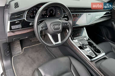 Внедорожник / Кроссовер Audi Q8 2020 в 