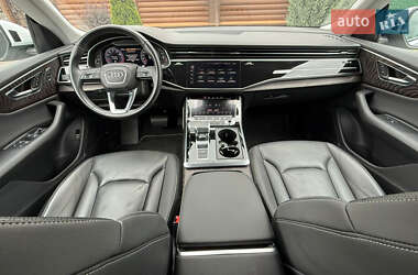 Внедорожник / Кроссовер Audi Q8 2020 в 