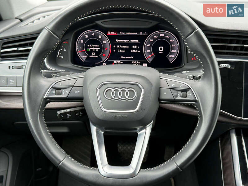 Внедорожник / Кроссовер Audi Q8 2020 в Киеве