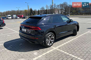 Внедорожник / Кроссовер Audi Q8 2021 в 