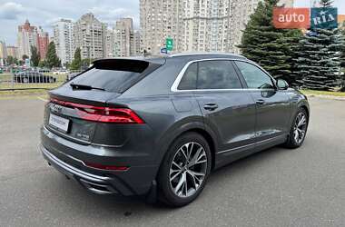 Внедорожник / Кроссовер Audi Q8 2018 в 