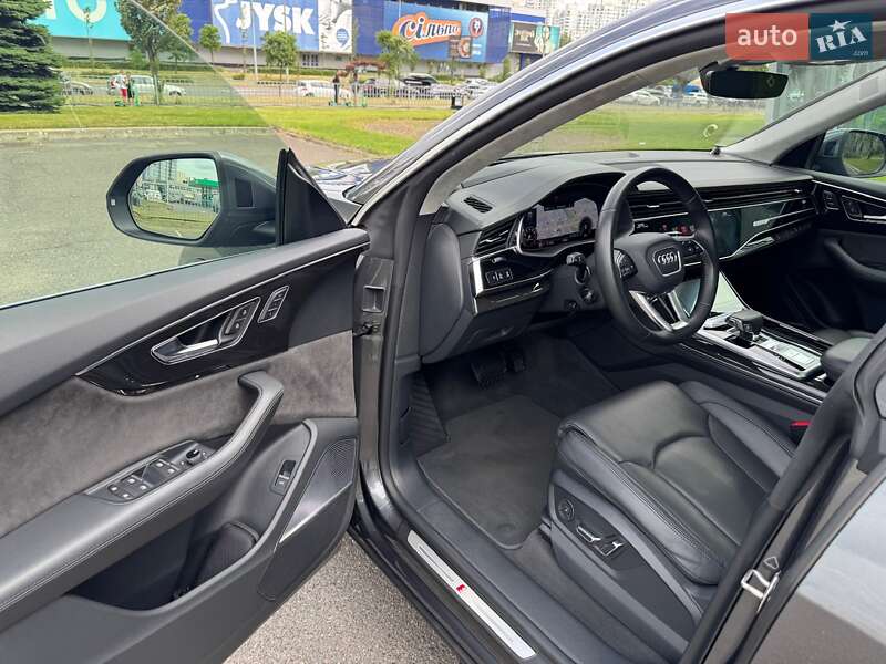 Внедорожник / Кроссовер Audi Q8 2018 в Киеве