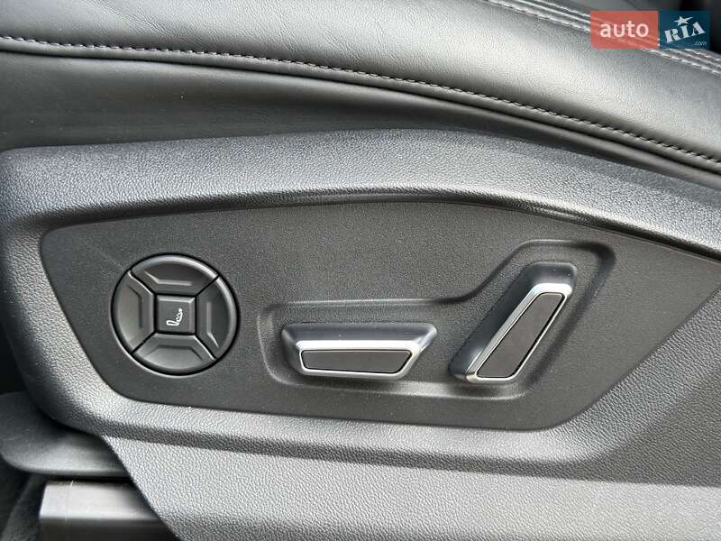 Внедорожник / Кроссовер Audi Q8 2018 в Киеве