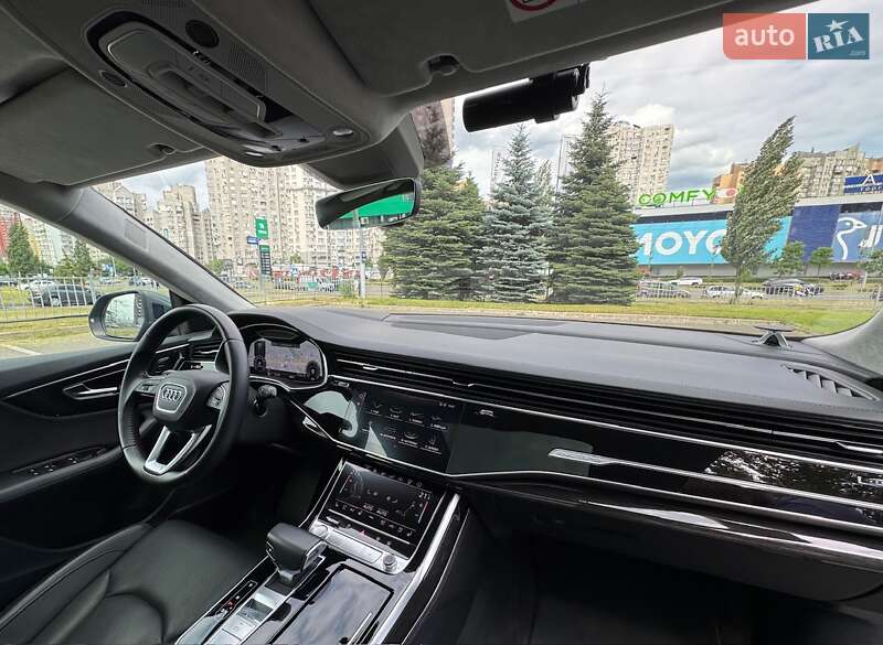 Внедорожник / Кроссовер Audi Q8 2018 в Киеве