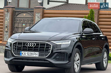 Внедорожник / Кроссовер Audi Q8 2019 в 
