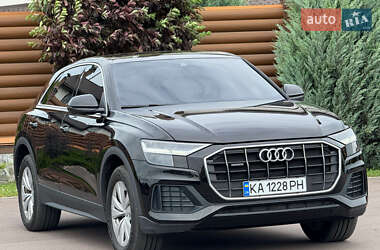 Внедорожник / Кроссовер Audi Q8 2019 в 