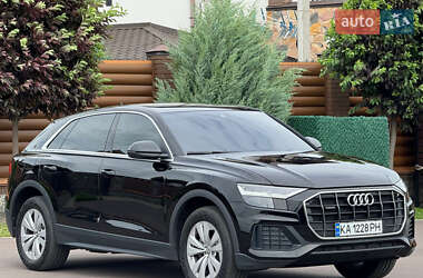 Внедорожник / Кроссовер Audi Q8 2019 в 