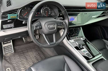 Внедорожник / Кроссовер Audi Q8 2019 в 