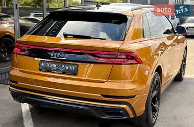 Внедорожник / Кроссовер Audi Q8 2018 в 