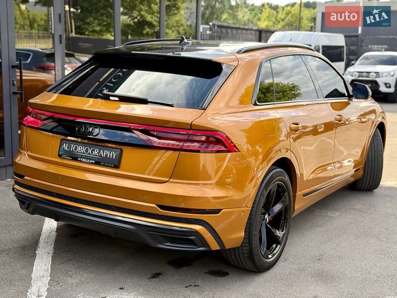 Внедорожник / Кроссовер Audi Q8 2018 в Киеве
