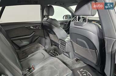 Внедорожник / Кроссовер Audi Q8 2022 в 