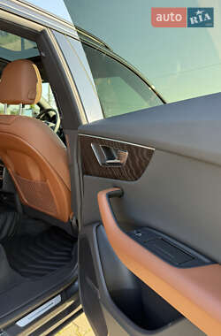 Внедорожник / Кроссовер Audi Q8 2020 в 