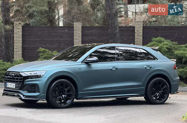 Внедорожник / Кроссовер Audi Q8 2018 в 