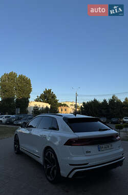 Внедорожник / Кроссовер Audi Q8 2023 в 