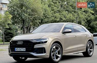 Внедорожник / Кроссовер Audi Q8 2018 в 