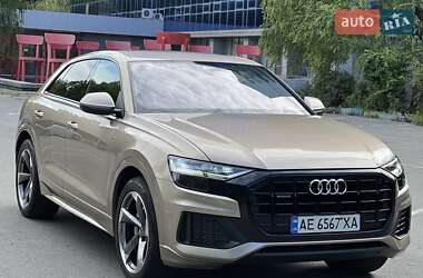 Внедорожник / Кроссовер Audi Q8 2018 в 