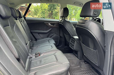 Внедорожник / Кроссовер Audi Q8 2019 в 