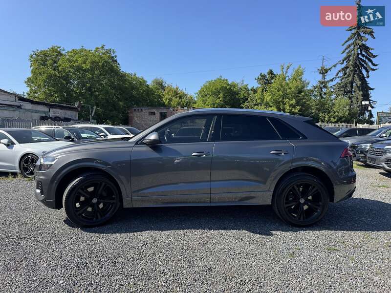 Внедорожник / Кроссовер Audi Q8 2018 в Тернополе