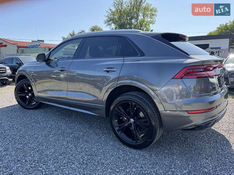 Внедорожник / Кроссовер Audi Q8 2018 в Тернополе