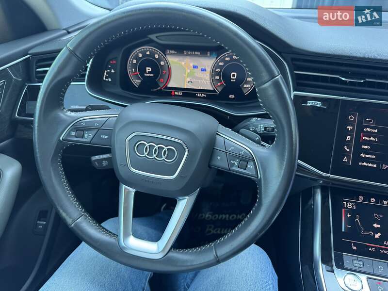 Внедорожник / Кроссовер Audi Q8 2018 в Тернополе
