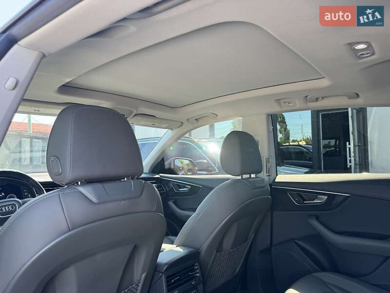 Внедорожник / Кроссовер Audi Q8 2018 в Тернополе