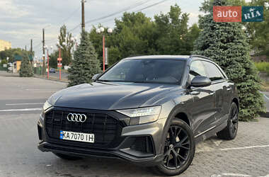 Внедорожник / Кроссовер Audi Q8 2020 в 