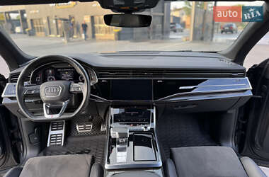 Внедорожник / Кроссовер Audi Q8 2020 в 