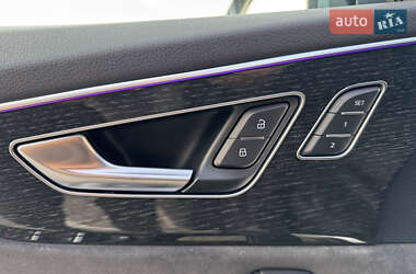 Внедорожник / Кроссовер Audi Q8 2020 в 