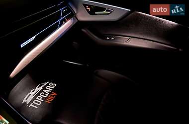 Внедорожник / Кроссовер Audi Q8 2025 в 