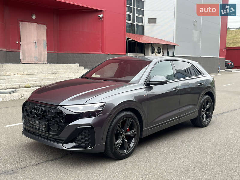 Внедорожник / Кроссовер Audi Q8 2024 в Киеве