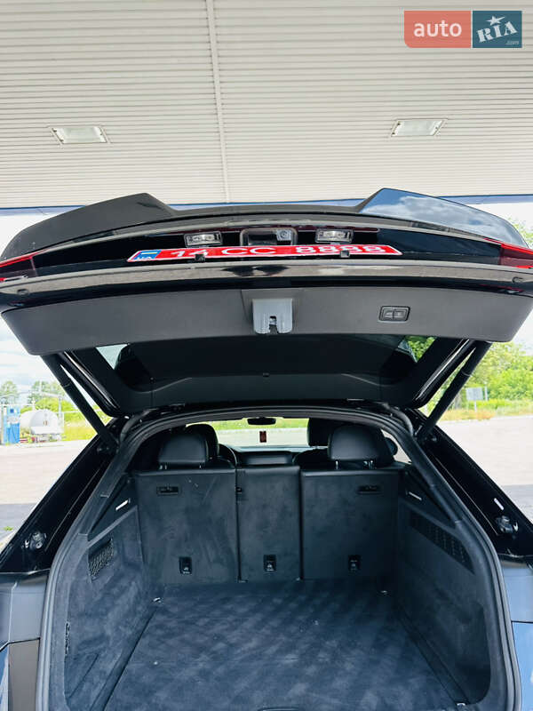 Внедорожник / Кроссовер Audi Q8 2019 в Дубно фото 30 Внедорожник / Кроссовер Audi Q8 2019 в Дубно