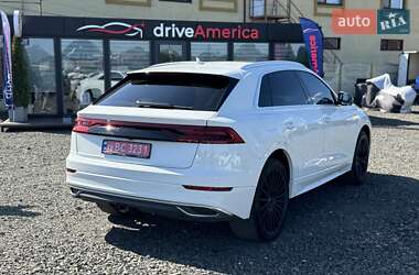 Позашляховик / Кросовер Audi Q8 2018 в Луцьку
