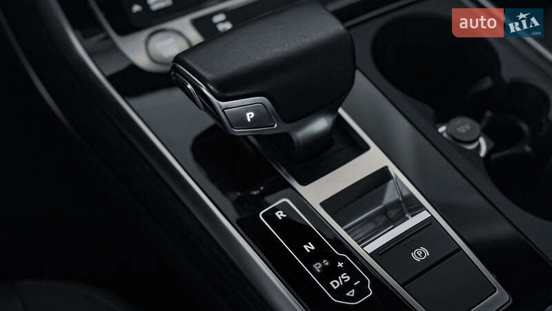 Внедорожник / Кроссовер Audi Q8 2019 в Ровно