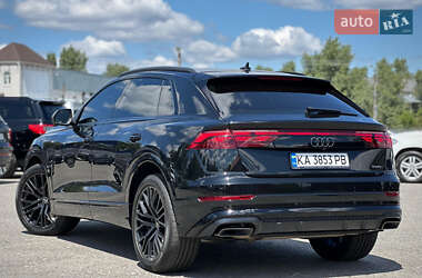 Внедорожник / Кроссовер Audi Q8 2025 в 