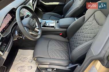 Внедорожник / Кроссовер Audi Q8 2024 в 