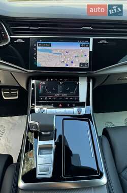 Внедорожник / Кроссовер Audi Q8 2024 в 