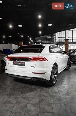 Внедорожник / Кроссовер Audi Q8 2023 в 