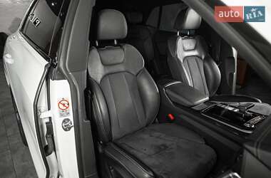 Внедорожник / Кроссовер Audi Q8 2023 в 