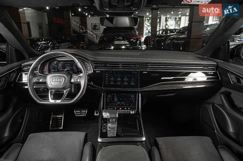 Внедорожник / Кроссовер Audi Q8 2023 в Ужгороде