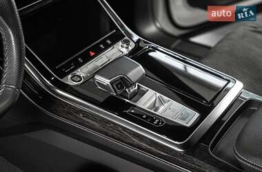 Внедорожник / Кроссовер Audi Q8 2023 в 