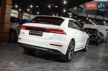 Внедорожник / Кроссовер Audi Q8 2023 в 